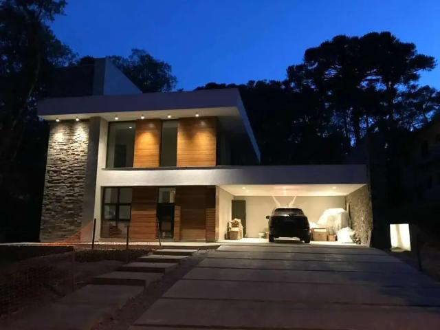 Casa / Sobrado em Condomínio para Venda em Canela/RS Reserva da Serra 3 Quartos