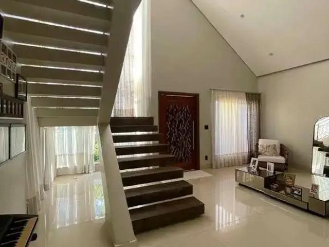 Casa / Sobrado em Condomínio para Venda em Cascavel/PR Cataratas 3 Quartos