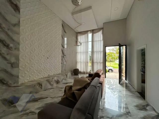 Casa / Sobrado em Condomínio para Venda em Cascavel/PR Cataratas 3 Quartos
