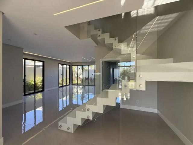 Casa / Sobrado em Condomínio para Venda em Cascavel/PR Claudete 3 Quartos