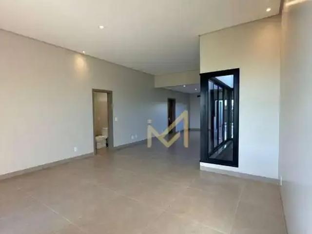 Casa / Sobrado em Condomínio para Venda em Cascavel/PR Zona Industrial 3 Quartos