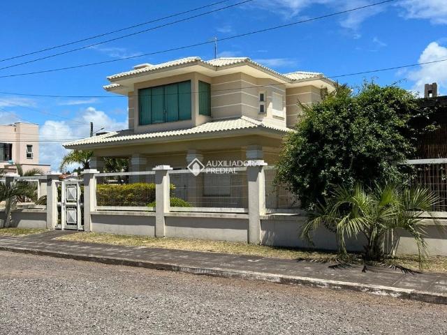 Casa / Sobrado em Condomínio para Venda em Capão da Canoa/RS Capão Novo 4 Quartos