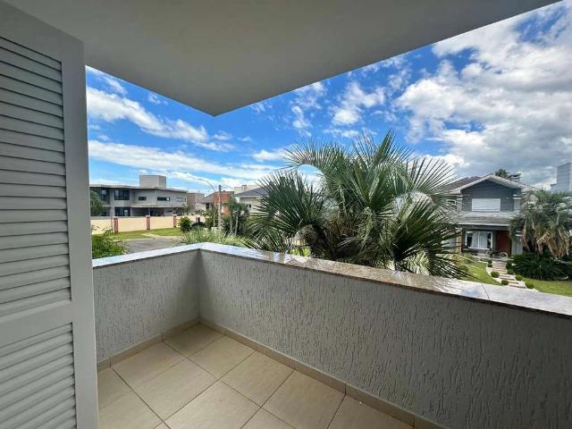 Casa / Sobrado em Condomínio para Venda em Capão da Canoa/RS Centro 4 Quartos
