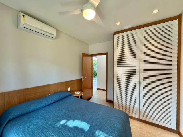 Casa / Sobrado em Condomínio para Venda em Capão da Canoa/RS Centro 5 Quartos
