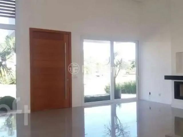 Casa / Sobrado em Condomínio para Venda em Capão da Canoa/RS Zona Nova 3 Quartos