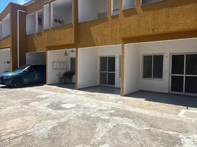 Casa / Sobrado em Condomínio para Venda em Caraguatatuba/SP Indaiá 2 Quartos