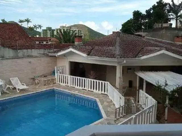 Casa / Sobrado em Condomínio para Venda em Caraguatatuba/SP Martim de Sá 2 Quartos