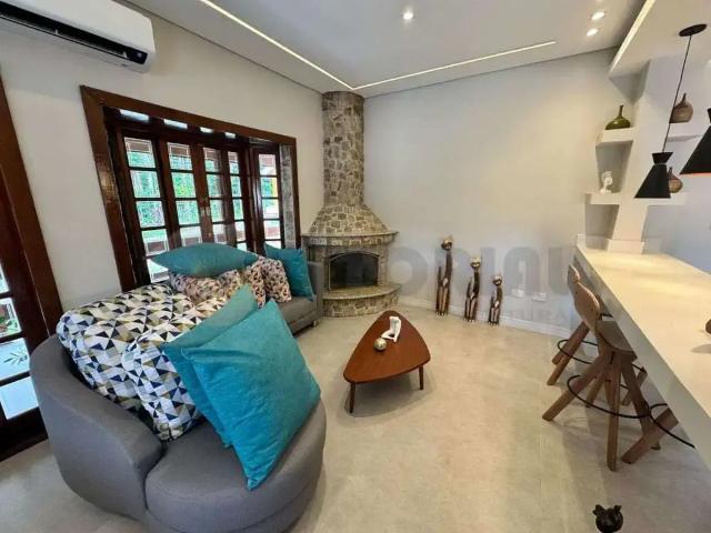 Casa / Sobrado em Condomínio para Venda em Caraguatatuba/SP Park Imperial 5 Quartos