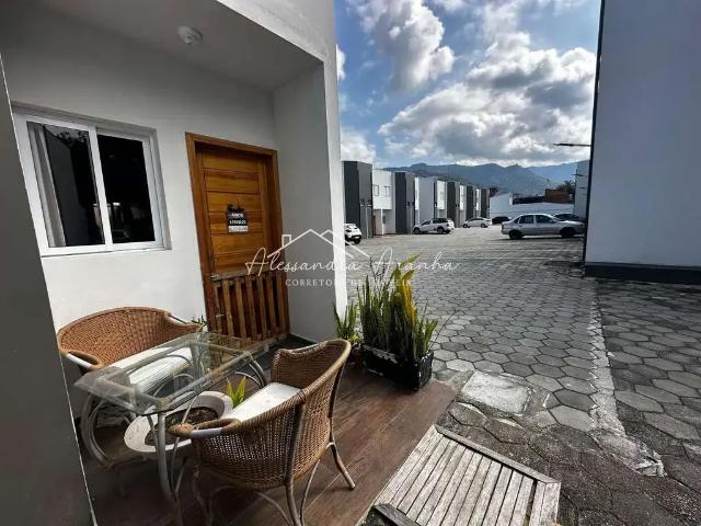 Casa / Sobrado em Condomínio para Venda em Caraguatatuba/SP Rio do Ouro 2 Quartos