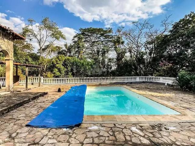 Casa / Sobrado em Condomínio para Venda em Carapicuíba/SP Conjunto Habitacional Presidente Castelo Branco 9 Quartos