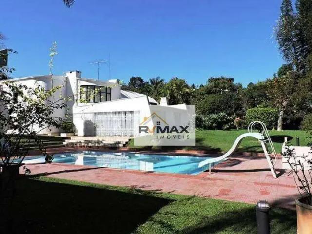 Casa / Sobrado em Condomínio para Venda em Carapicuíba/SP Chácara de La Rocca 5 Quartos