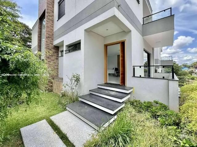 Casa / Sobrado em Condomínio para Venda em Carapicuíba/SP Chácara do Refúgio