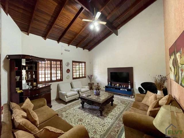 Casa / Sobrado em Condomínio para Venda em Carapicuíba/SP Chácara dos Lagos 3 Quartos