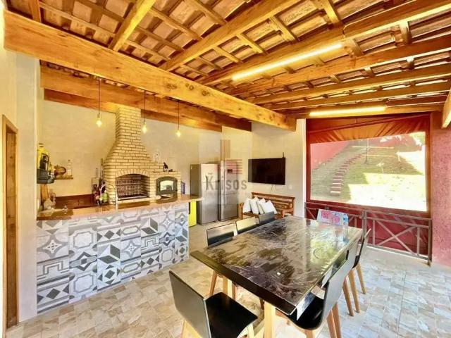 Casa / Sobrado em Condomínio para Venda em Carapicuíba/SP Chácara dos Lagos 4 Quartos
