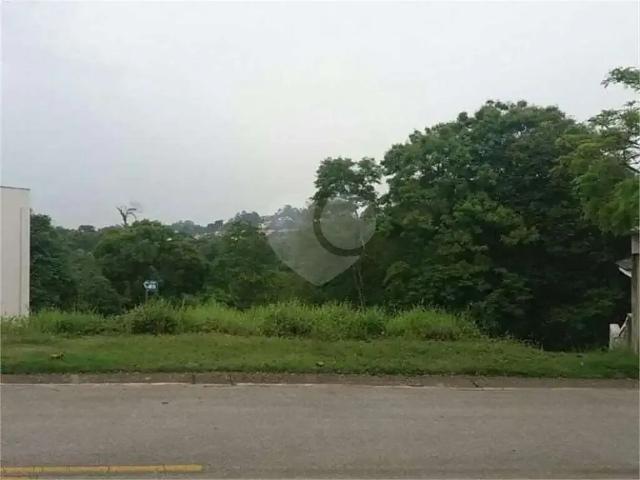 Casa / Sobrado em Condomínio para Venda em Carapicuíba/SP Granja Viana 1 Quartos