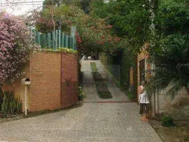 Casa / Sobrado em Condomínio para Venda em Carapicuíba/SP Granja Viana 3 Quartos