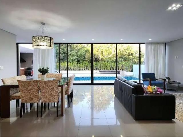 Casa / Sobrado em Condomínio para Venda em Carapicuíba/SP Granja Viana 4 Quartos