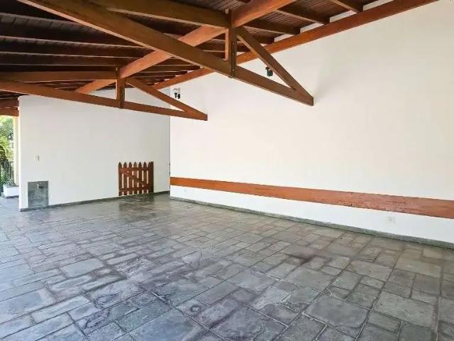 Casa / Sobrado em Condomínio para Venda em Carapicuíba/SP Granja Viana 4 Quartos