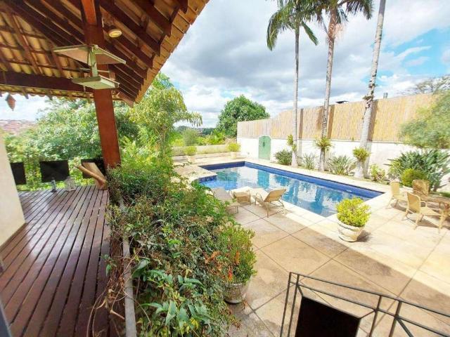 Casa / Sobrado em Condomínio para Venda em Carapicuíba/SP Granja Viana 4 Quartos