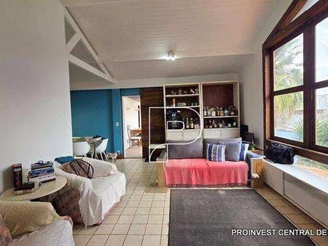 Casa / Sobrado em Condomínio para Venda em Carapicuíba/SP Granja Viana 6 Quartos