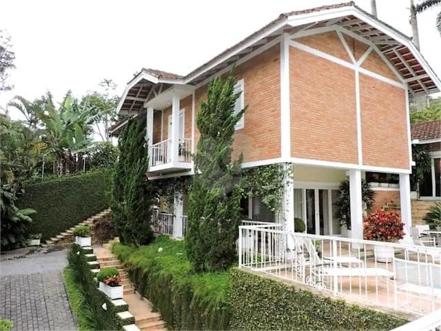 Casa / Sobrado em Condomínio para Venda em Carapicuíba/SP Recanto Impla 4 Quartos