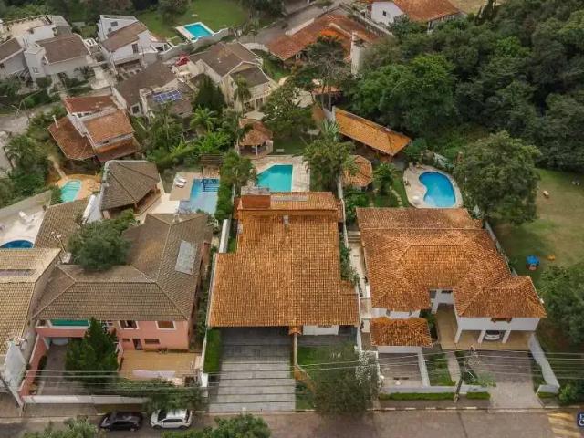 Casa / Sobrado em Condomínio para Venda em Carapicuíba/SP Recanto Impla 5 Quartos