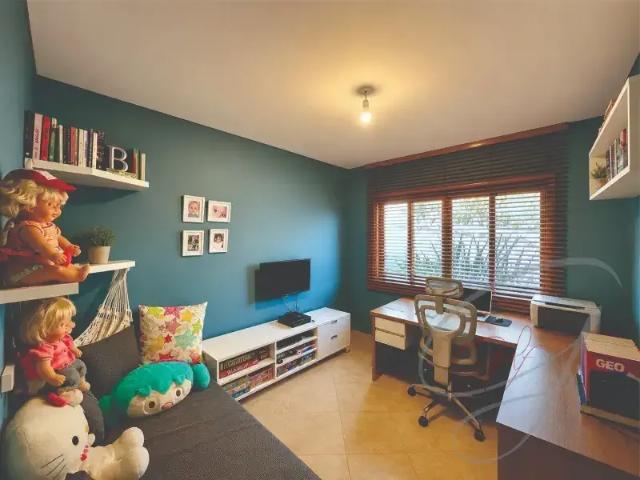 Casa / Sobrado em Condomínio para Venda em Carapicuíba/SP Residencial Euroville 4 Quartos