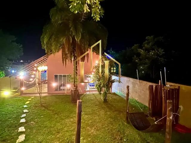 Casa / Sobrado em Condomínio para Venda em Chapada dos Guimarães/MT Aldeia Velha 4 Quartos