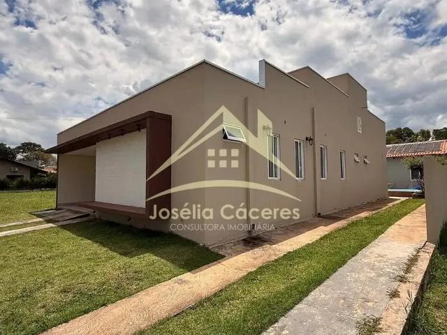 Casa / Sobrado em Condomínio para Venda em Chapada dos Guimarães/MT Vale da Lua 4 Quartos