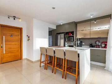 Casa à venda em Rua do Quivi - Garagem