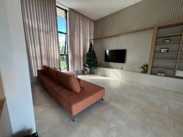 Casa / Sobrado em Condomínio para Venda em Confins/MG Gran Royalle Aeroporto 4 Quartos