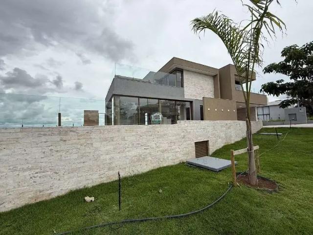 Casa / Sobrado em Condomínio para Venda em Confins/MG Gran Royalle Aeroporto 4 Quartos