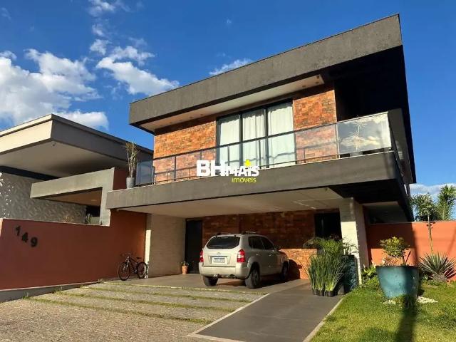Casa / Sobrado em Condomínio para Venda em Contagem/MG Portal do Sol 6 Quartos