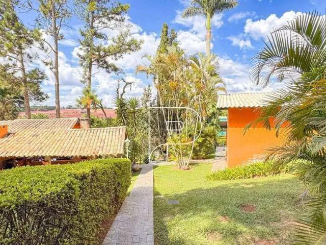 Casa / Sobrado em Condomínio para Venda em Cotia/SP Granja Viana II 4 Quartos