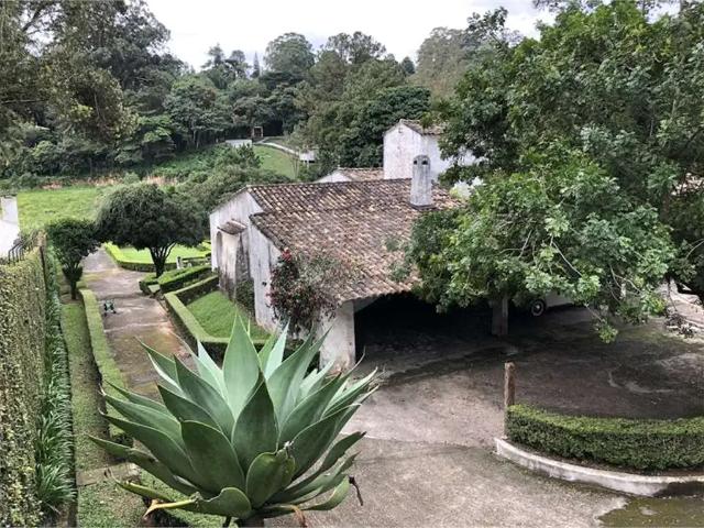Casa / Sobrado em Condomínio para Venda em Cotia/SP Granja Viana II 4 Quartos