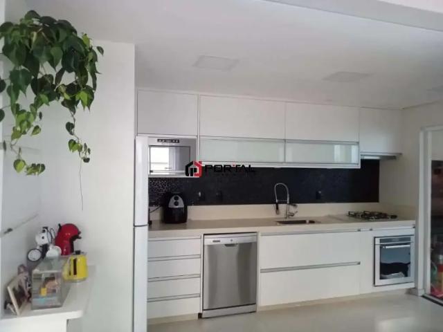 Casa / Sobrado em Condomínio para Venda em Cotia/SP Granja Viana 3 Quartos