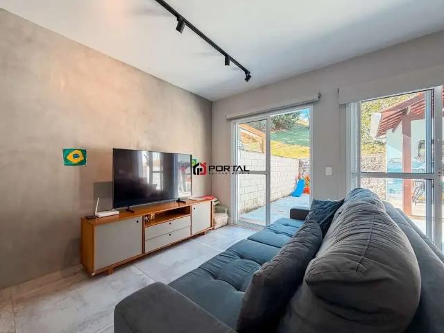 Casa / Sobrado em Condomínio para Venda em Cotia/SP Granja Viana 3 Quartos