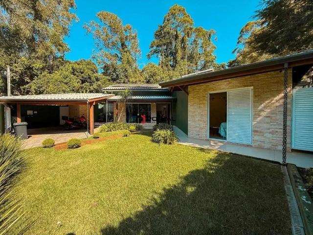 Casa / Sobrado em Condomínio para Venda em Cotia/SP Granja Viana 3 Quartos