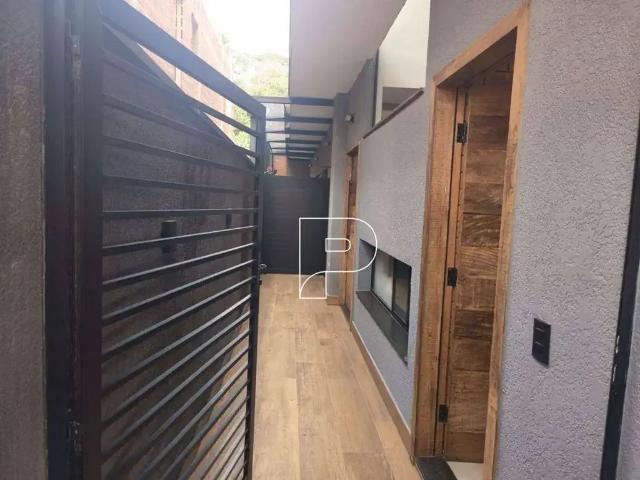 Casa / Sobrado em Condomínio para Venda em Cotia/SP Granja Viana 3 Quartos