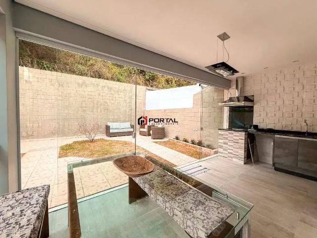 Casa / Sobrado em Condomínio para Venda em Cotia/SP Granja Viana 3 Quartos
