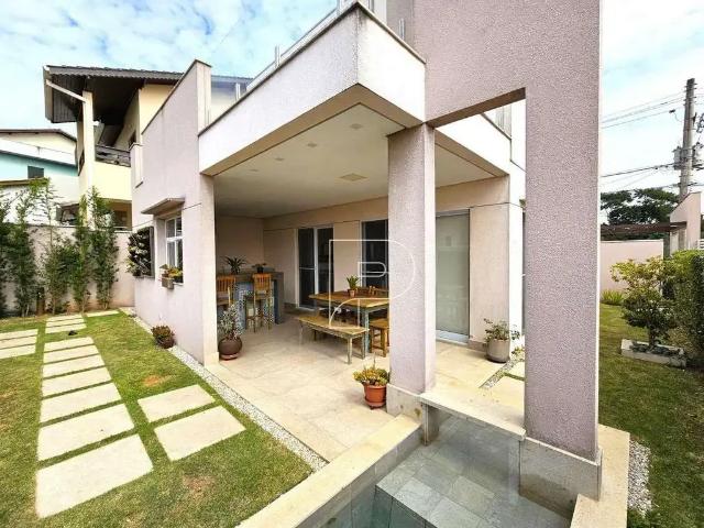 Casa / Sobrado em Condomínio para Venda em Cotia/SP Granja Viana 3 Quartos