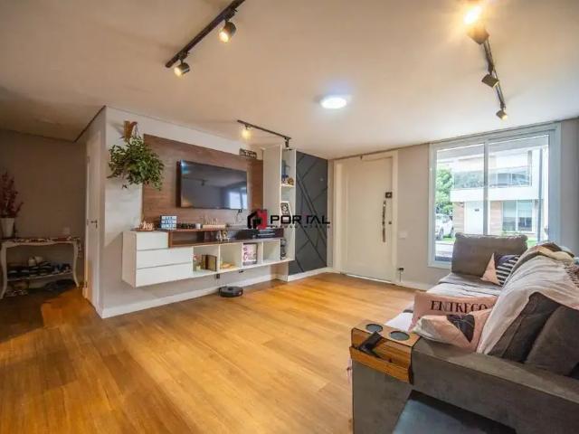 Casa / Sobrado em Condomínio para Venda em Cotia/SP Granja Viana 3 Quartos