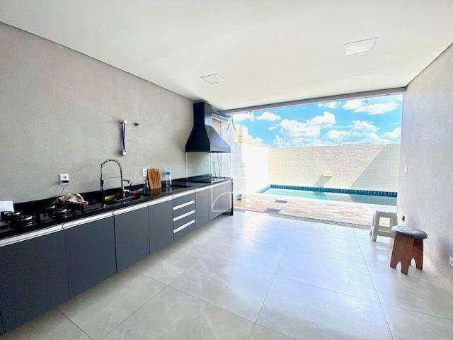 Casa / Sobrado em Condomínio para Venda em Cotia/SP Granja Viana 3 Quartos