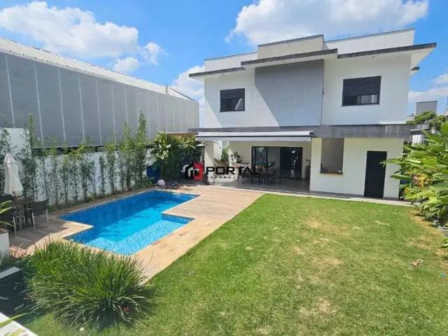 Casa / Sobrado em Condomínio para Venda em Cotia/SP Granja Viana 4 Quartos