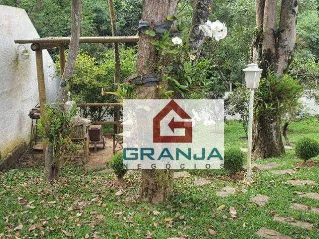 Casa / Sobrado em Condomínio para Venda em Cotia/SP Granja Viana 4 Quartos
