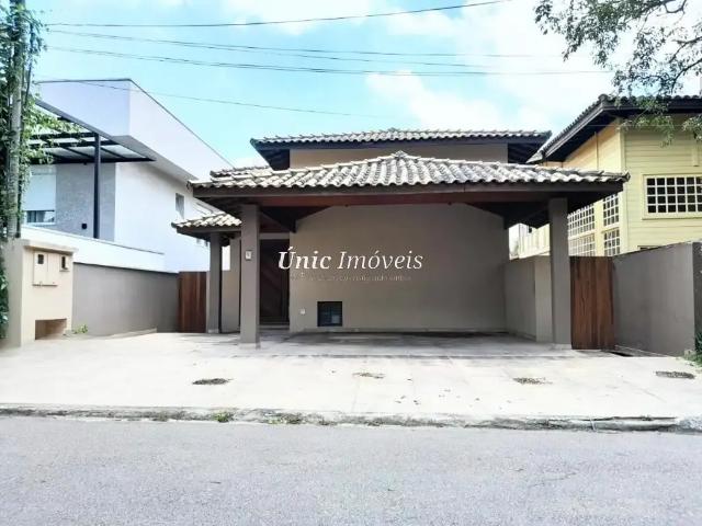 Casa / Sobrado em Condomínio para Venda em Cotia/SP Granja Viana 4 Quartos