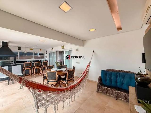 Casa / Sobrado em Condomínio para Venda em Cotia/SP Granja Viana 4 Quartos