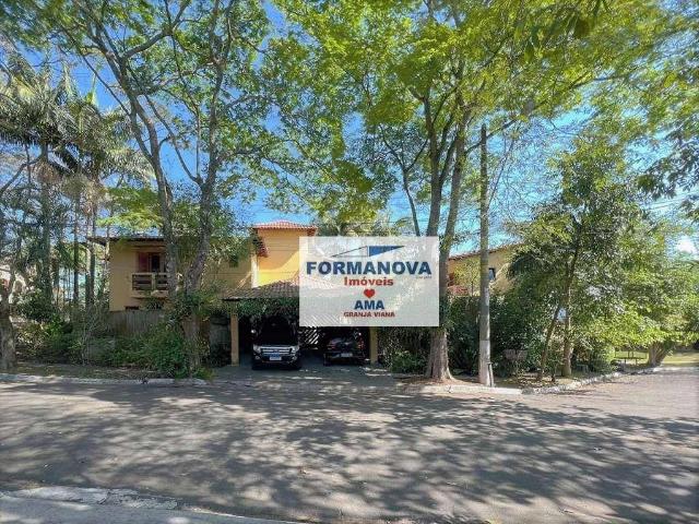 Casa / Sobrado em Condomínio para Venda em Cotia/SP Granja Viana 4 Quartos