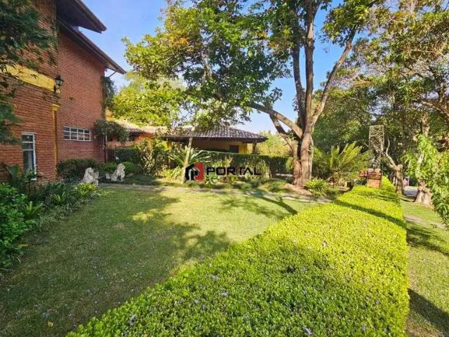 Casa / Sobrado em Condomínio para Venda em Cotia/SP Granja Viana 4 Quartos