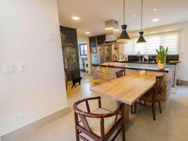 Casa / Sobrado em Condomínio para Venda em Cotia/SP Granja Viana 5 Quartos